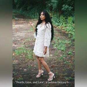 Vintage Exquisite Layered Lace Button Up House Coat